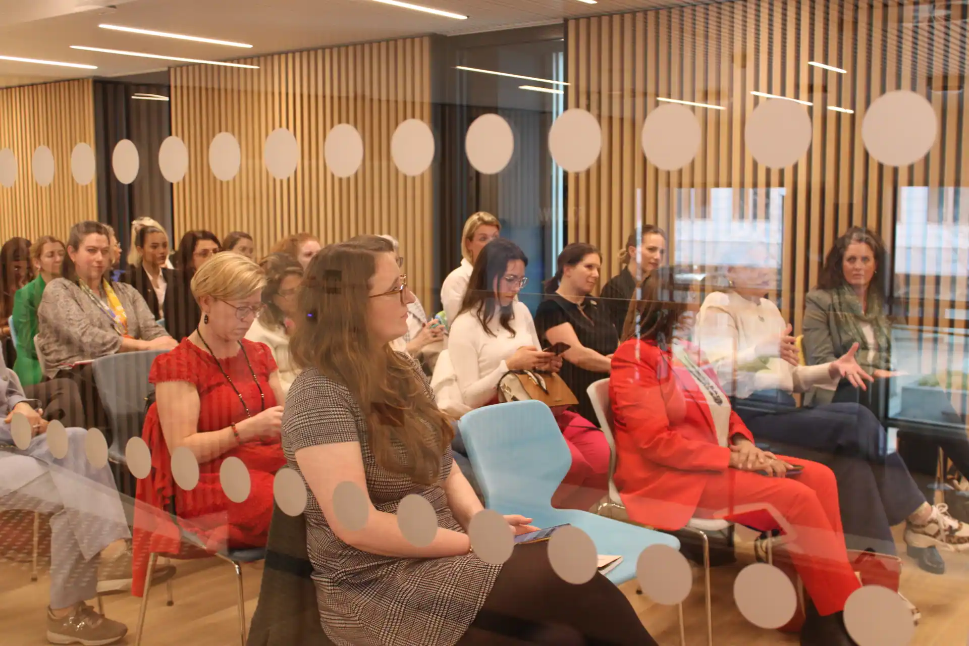 Per inceptos himenaeos